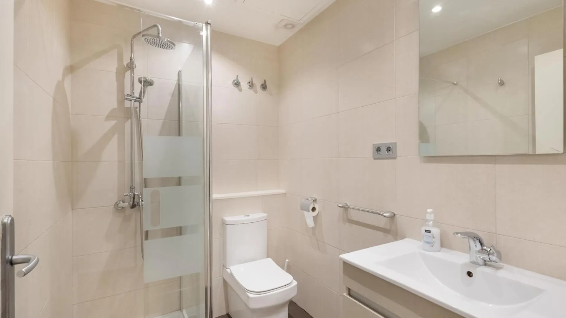 Cozy Apartment Centre Manresa 0*,